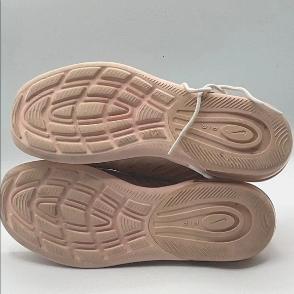 Nike Athletic Shoes White and Pink Modern Design - Picture 6 of 6